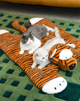 Tiger Stripe Shaped Warm Sleeping Mat for Dogs & Cats – Cozy & Comfortable