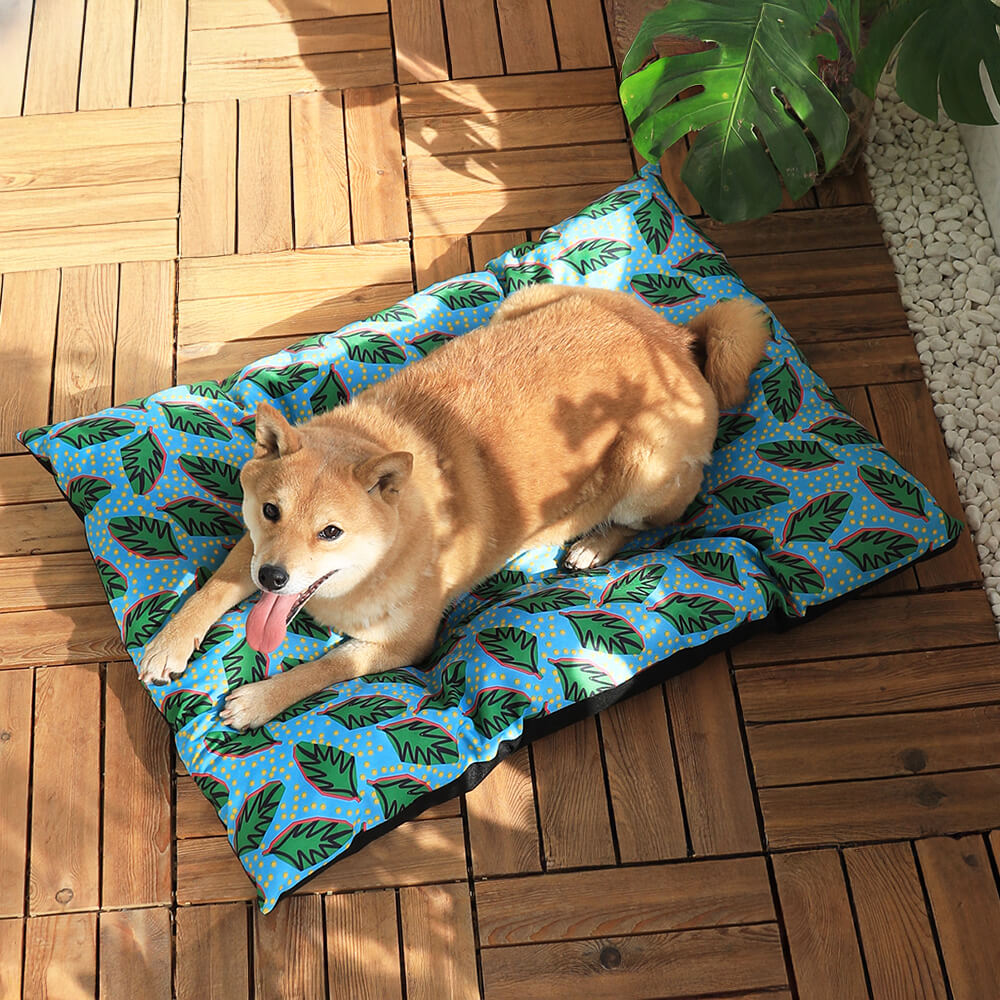 Hawaiian Leaf Pattern Waterproof Dog &amp; Cat Mat – Durable &amp; Large Pet Bed