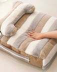 Deluxe-Hundebett aus gestreiftem Plüsch mit Kissen