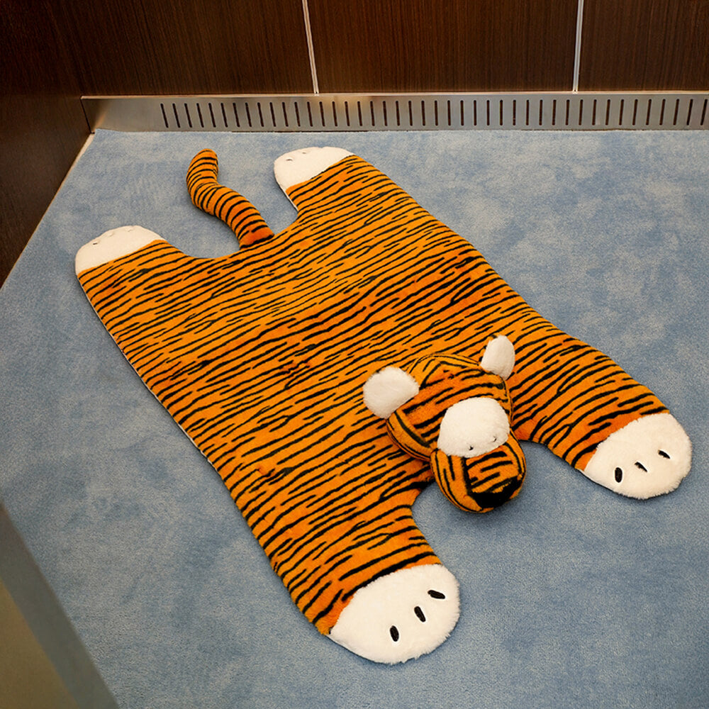 Tiger Stripe Shaped Warm Sleeping Mat for Dogs &amp; Cats – Cozy &amp; Comfortable