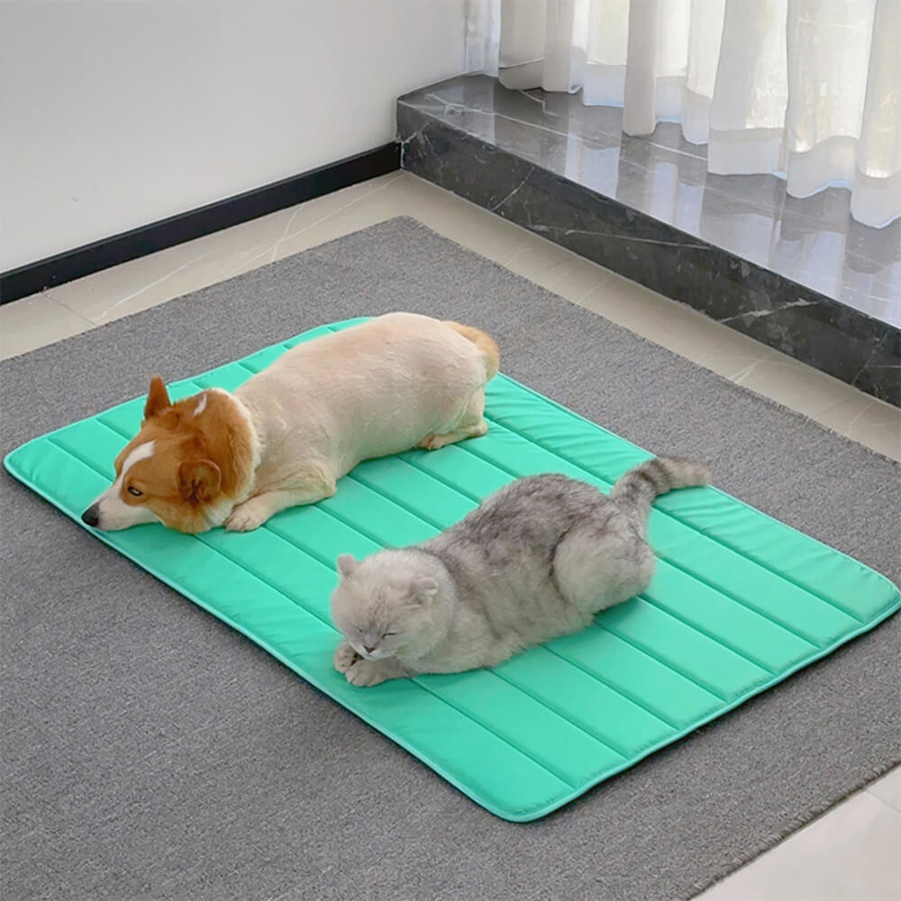 Extra Large Oxford Waterproof Non-Slip Cooling Dog &amp; Cat Mat – Durable &amp; Comfortable