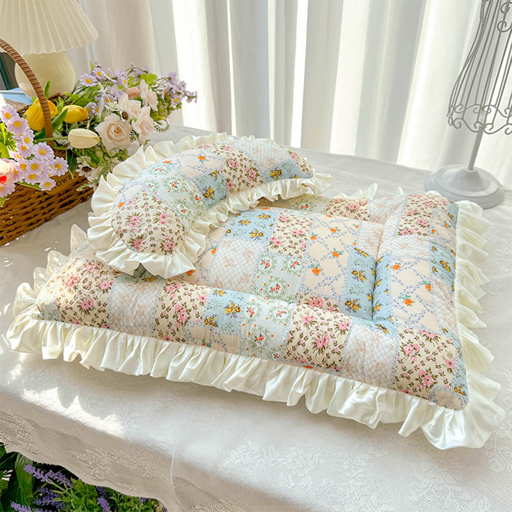 Vintage Floral Patchwork Ruffled Dog &amp; Cat Mat Matching Pillow
