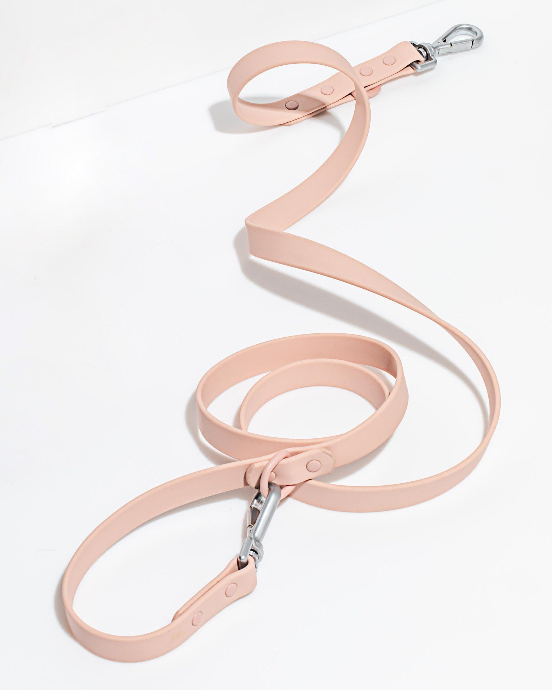 Durable Pet Leash – Comfortable &amp; Secure Walking Lead
